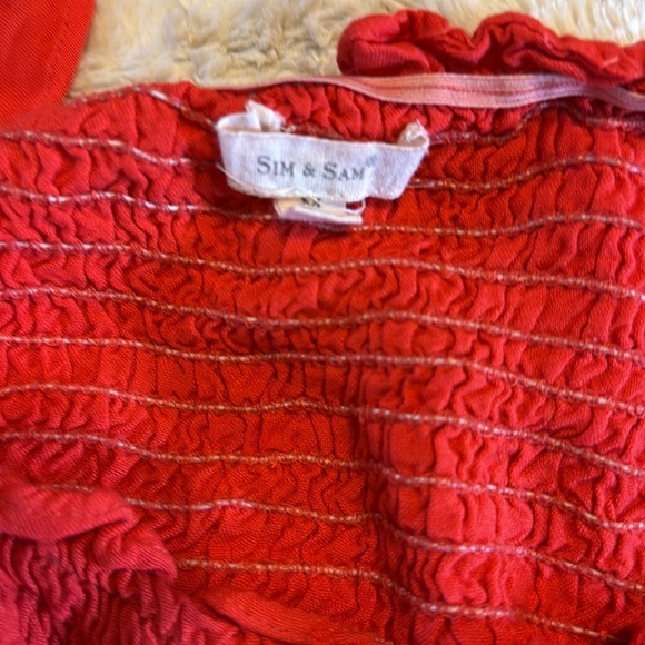 Red Ruffled Women's Top size medium
Sim and Sam - Picture 7 of 8
